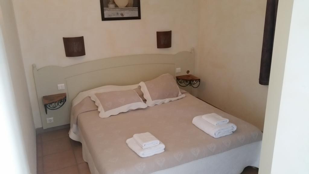 Apartamento Gordes Le Bastidon Habitación foto